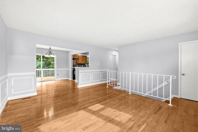 12806 Kerrydale Rd