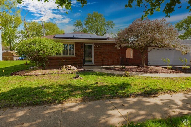 Building Photo - 5013 W 119th St Rental