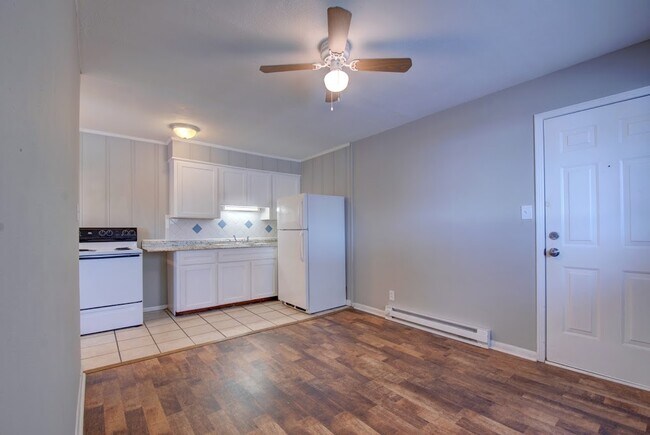 Photo - Red Brick Court