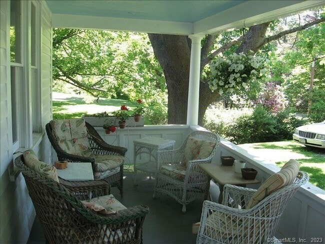 Photo - 14 New Preston Hill Rd