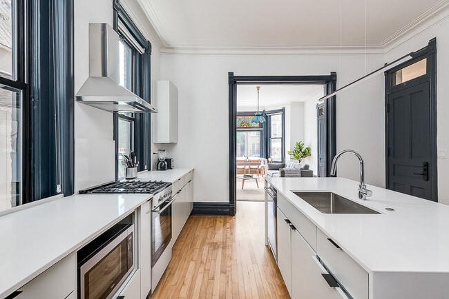 Violet Coliving