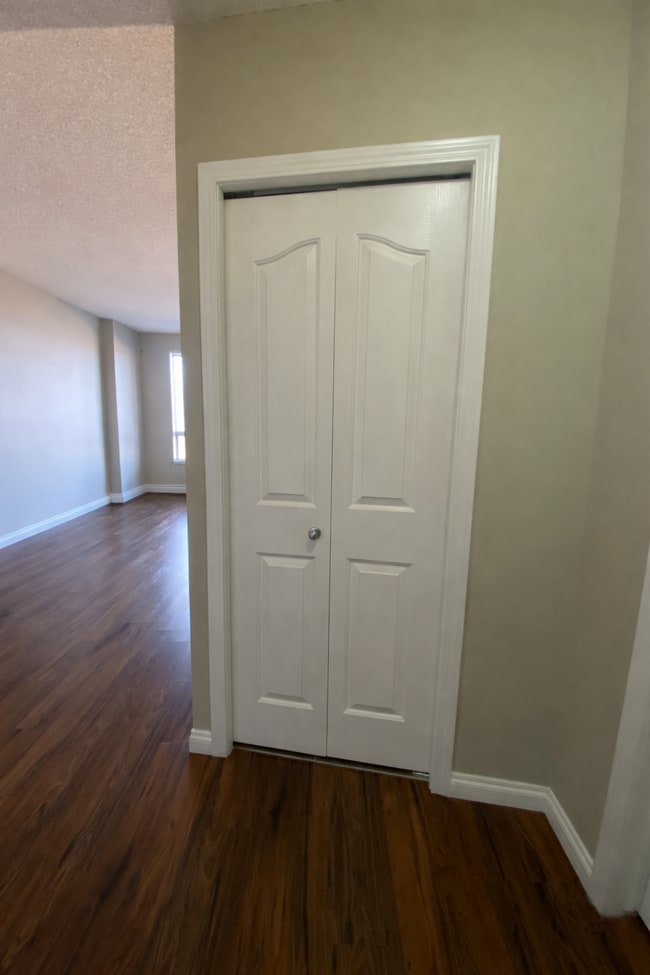 Photo - 1 bedroom condo for rent – Vantage Pointe | Beltline – Available April 1 Unité 603