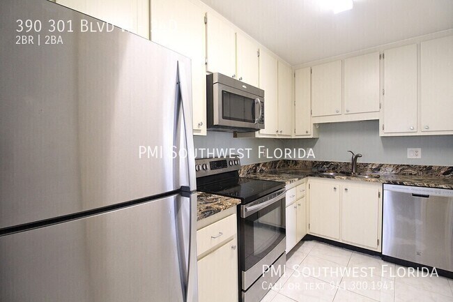 Photo - 390-301 301 Blvd W Unit 24D