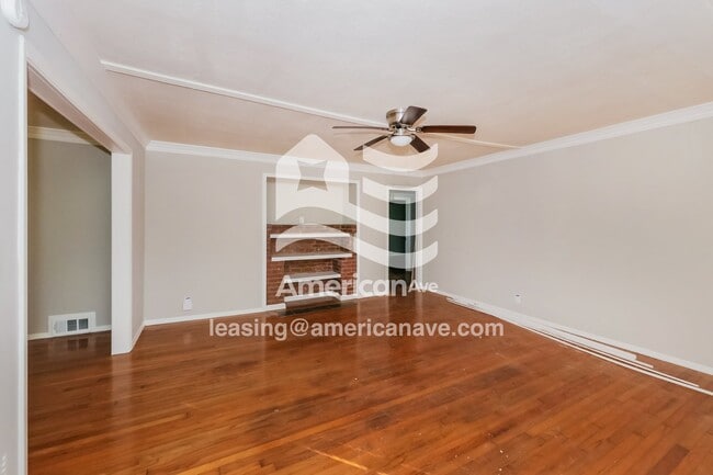 Photo - 3902 Commander Dr