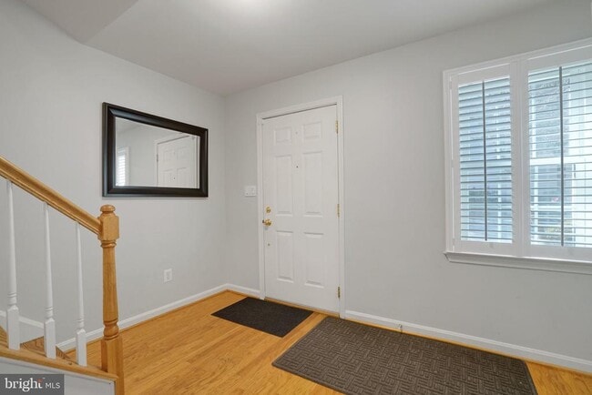 Building Photo - 4655 Lambert Dr