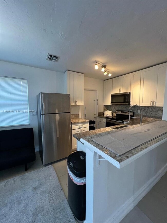 Photo - 2920 NW 11th Pl