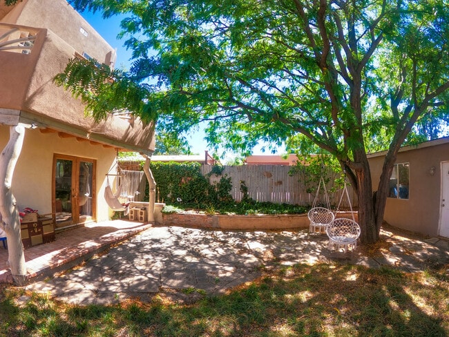 2410 Camino Capitan