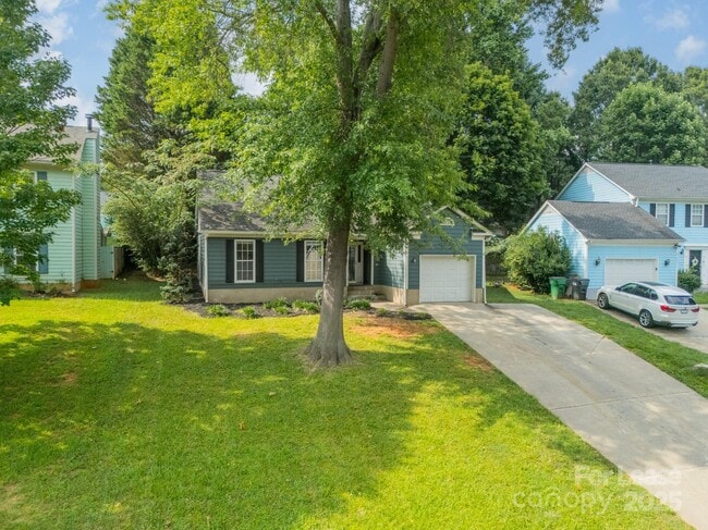 Photo - 8027 Sherington Way