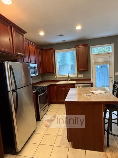 Photo - 810 E Ninth St