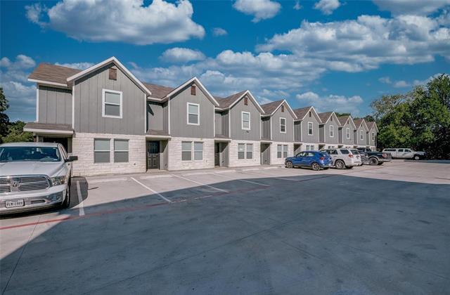402 Garrett Ct