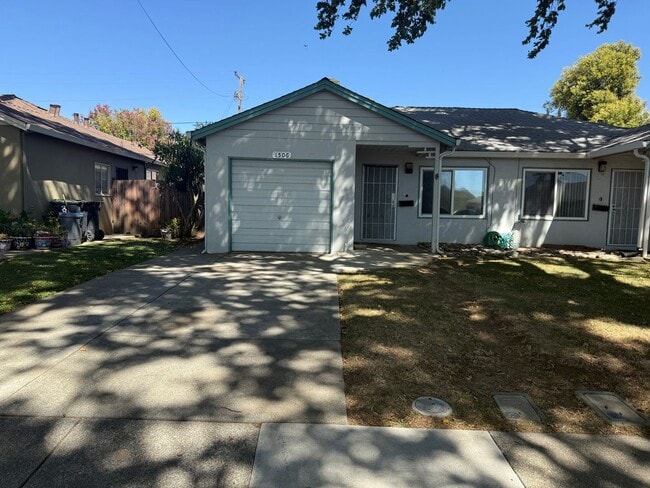 Building Photo - 1504-1506j Unit 1506j