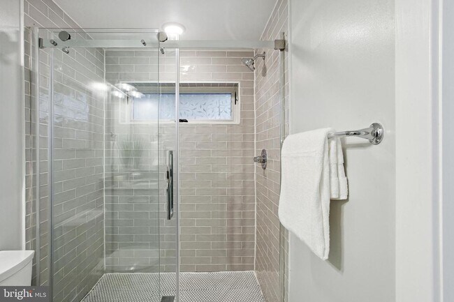 Photo - Welcome to this Modern 2BR/2BA condo located in Brookland Unidad 1