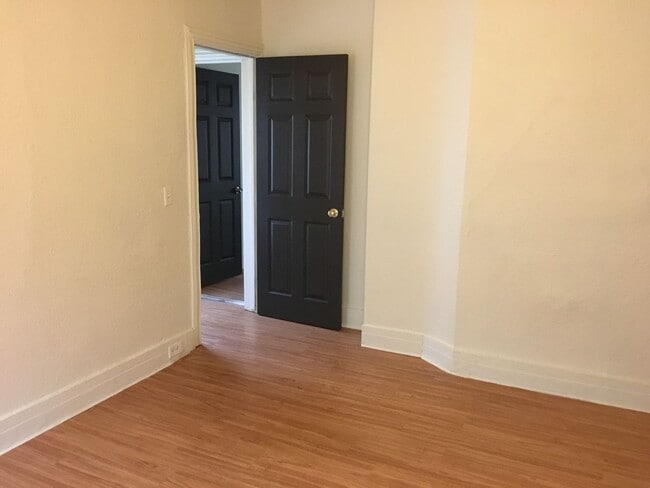 Photo - 1051 Liberty St Unidad 1051 1/2