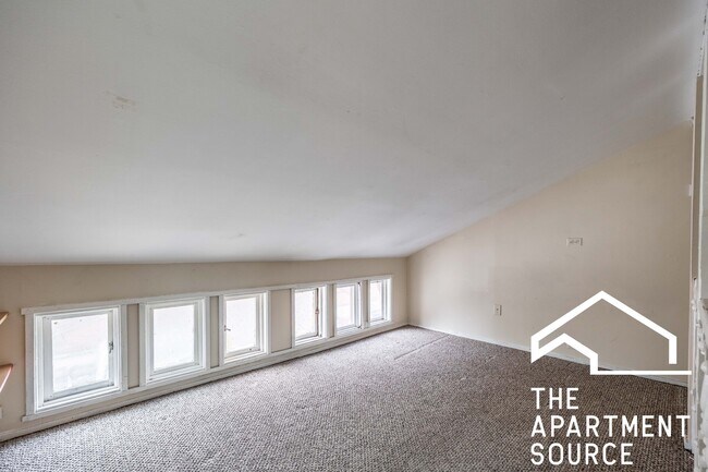 Photo - 1505 W Fullerton Ave Unit 1R