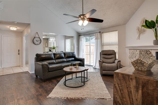 Photo - 6713 Windwillow Dr