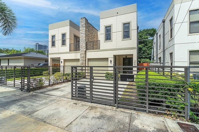 Photo - 3447 Percival Ave