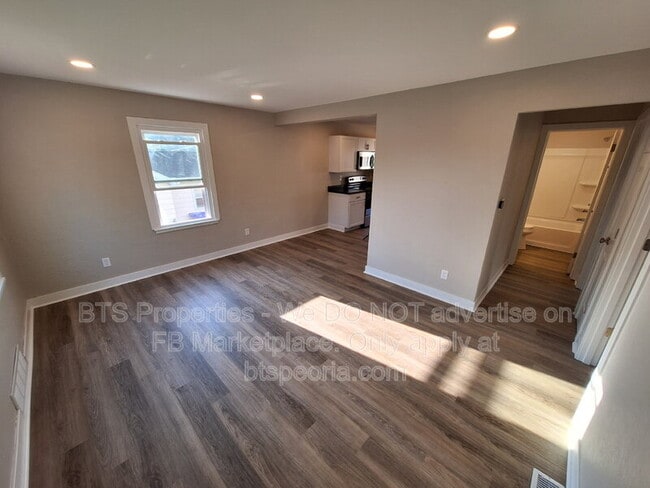 Photo - 813 E Sciota Ave