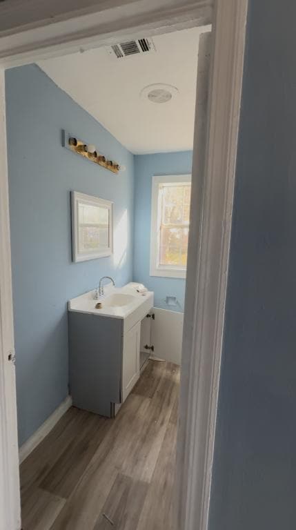 Photo - 307 E Ridgeway St