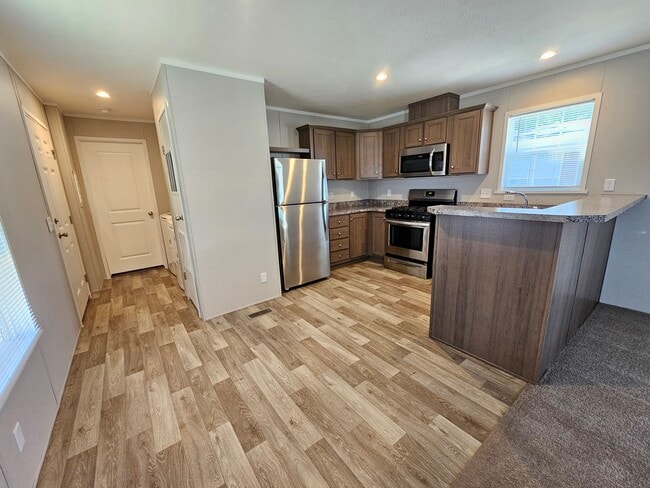 Photo - 2344 Dogwood St