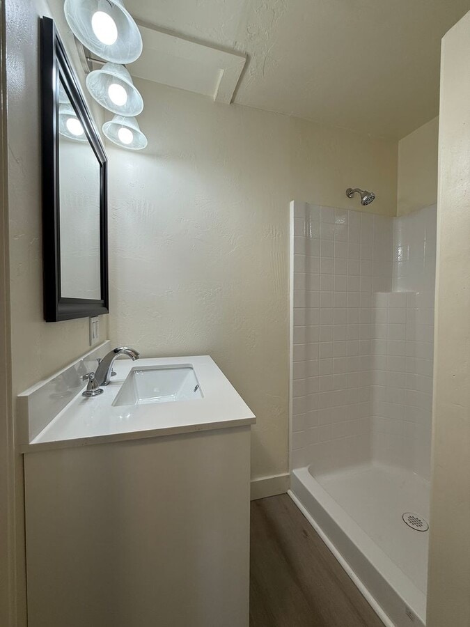 Photo - 606 S Montezuma St Unidad Casita