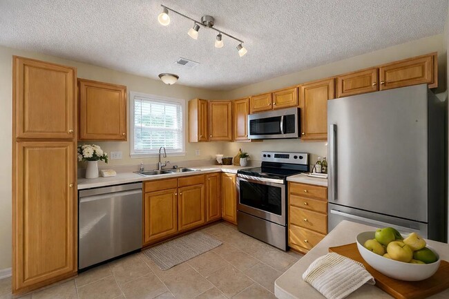 Photo - 902 Veryfine Dr