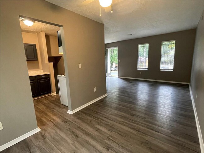 Photo - 4554 Doral Dr SW