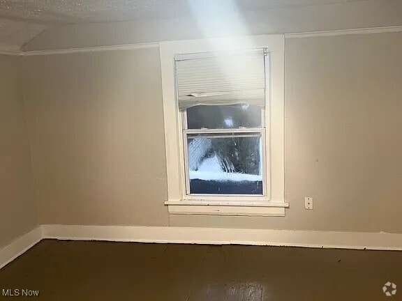 Building Photo - 1223 Atwood Ave Rental
