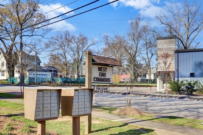West End Commons