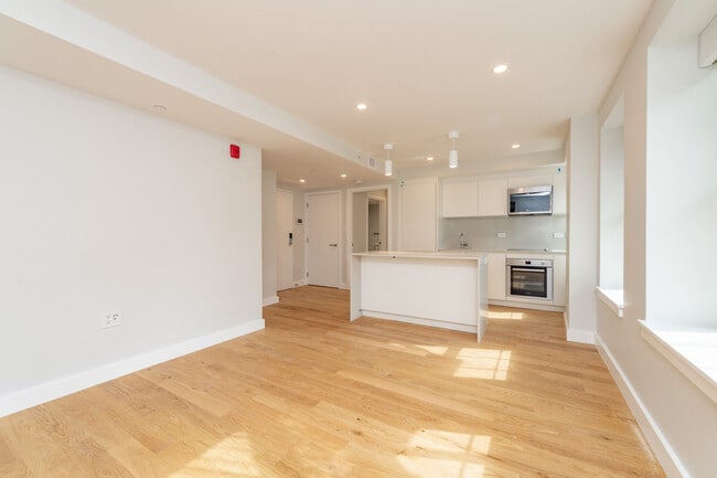 Photo - 16 Fleet St Unidad #6