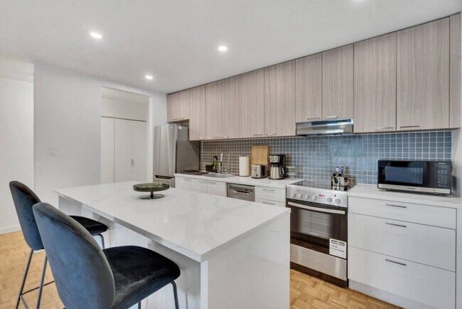 Photo - 1190 10th Avenue Bikeway Unit ID1051806P