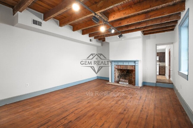 Photo - 710 Caroline St Unidad D