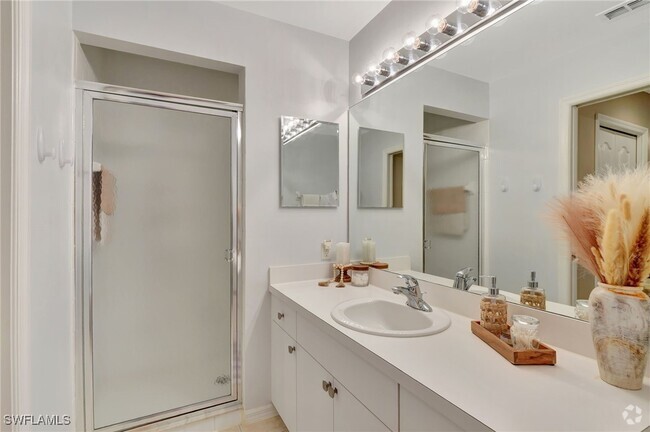 Building Photo - 16635 Lake Cir Dr Unit 622 Rental