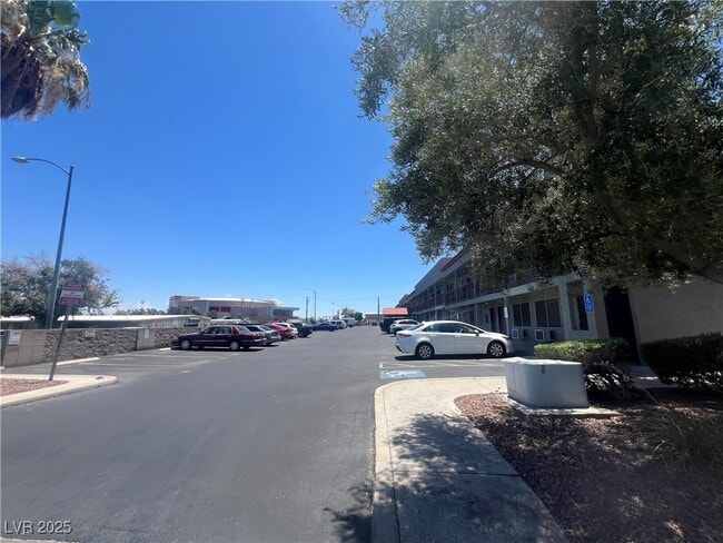 Building Photo - 797 E Harmon Ave Unit 7 Rental