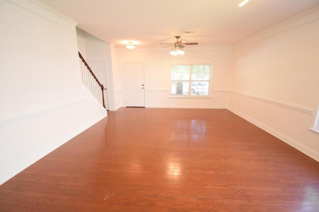 Photo - 6728 Evanton Loch Rd