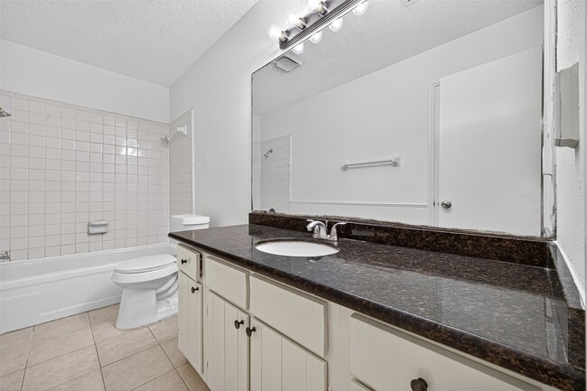 Building Photo - 2007 Whiteback Dr