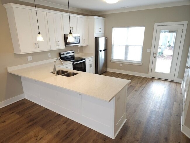 Photo - 719 Crestland Ave Unidad B1