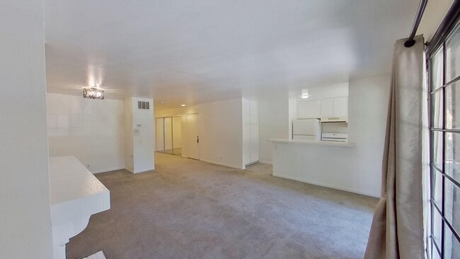 Photo - 3673 S Bear St