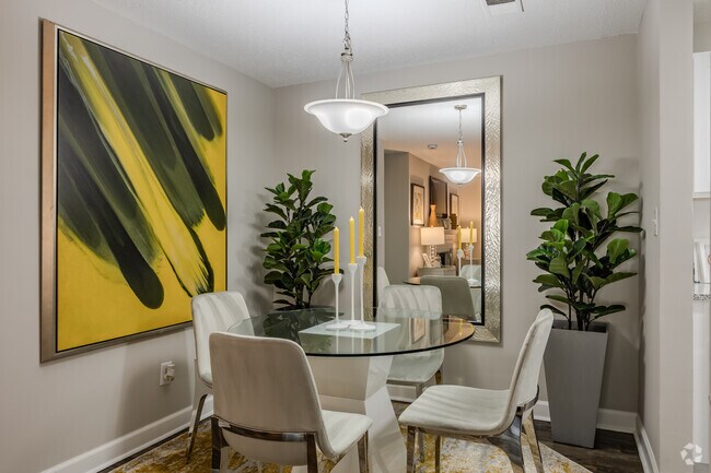 2BR, 2BA - 1134SF - Dining Room