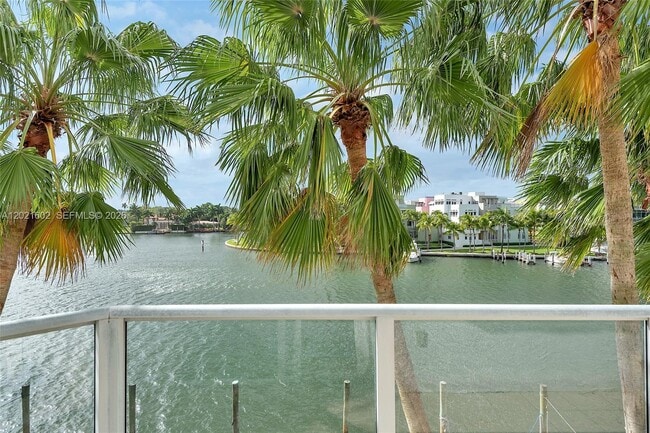 Photo - 5900 Collins Ave Unit 408