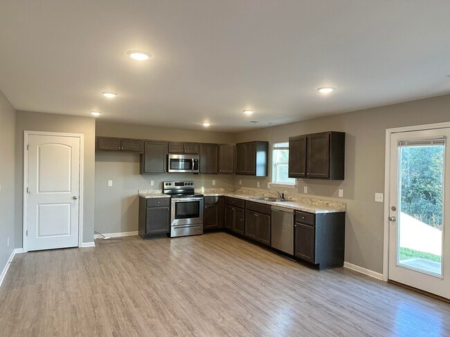 Photo - 2452 Feathersound Wy