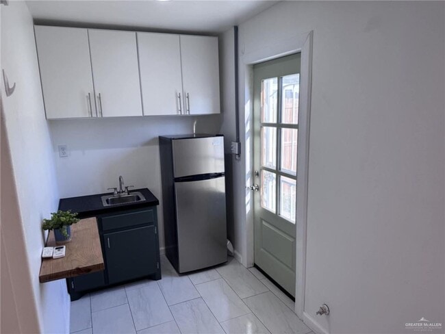 Photo - 10 S 8th Ave