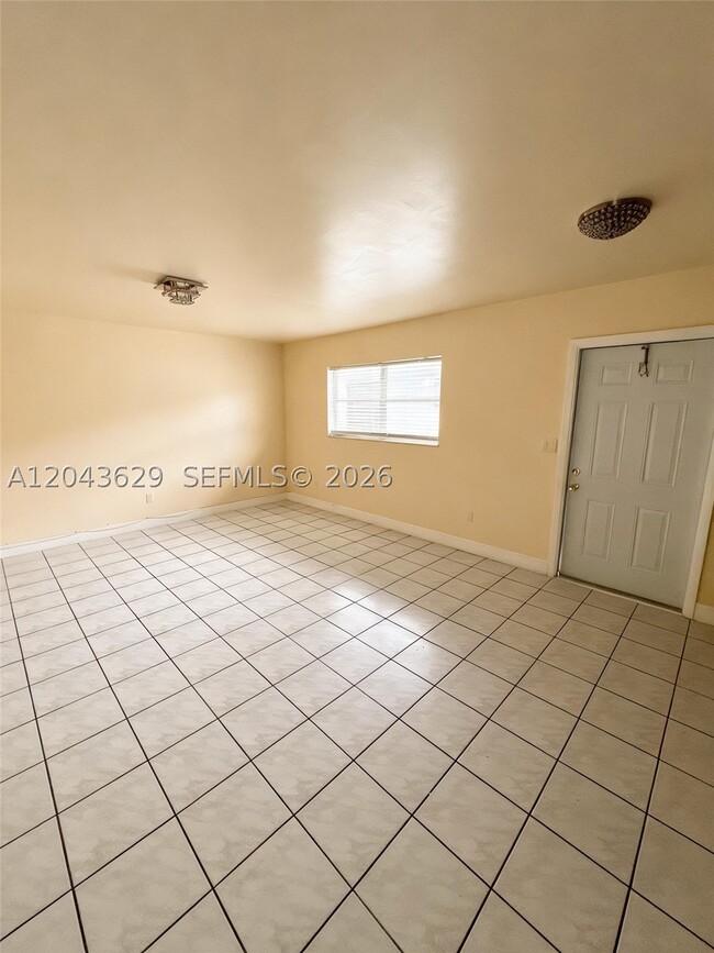 Photo - 5912-5914 Fillmore St Unit 1-2