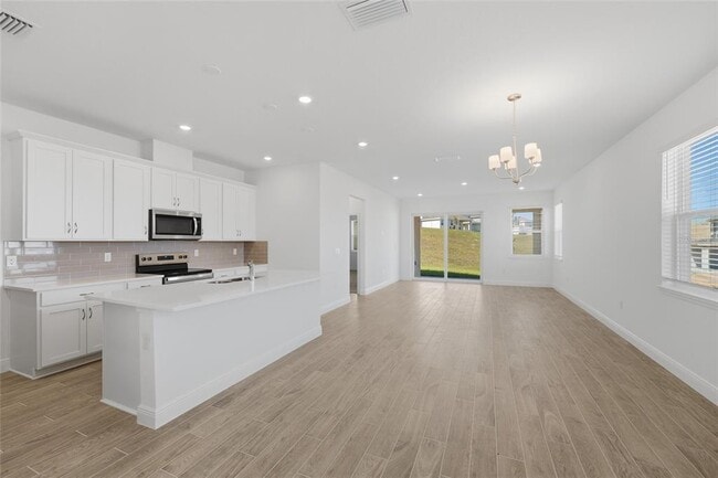 Photo - 2100 Maverick Ct