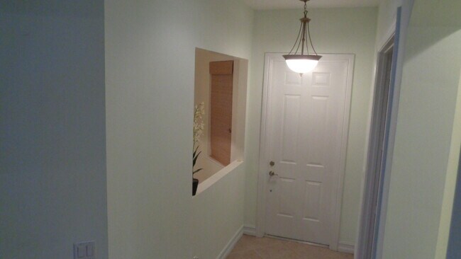 Photo - 1825 Bridgepointe Cir
