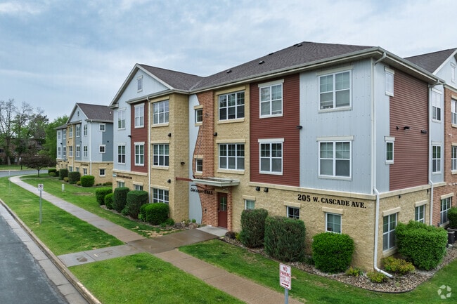 Building Photo - University Falls Student Housing Rental
