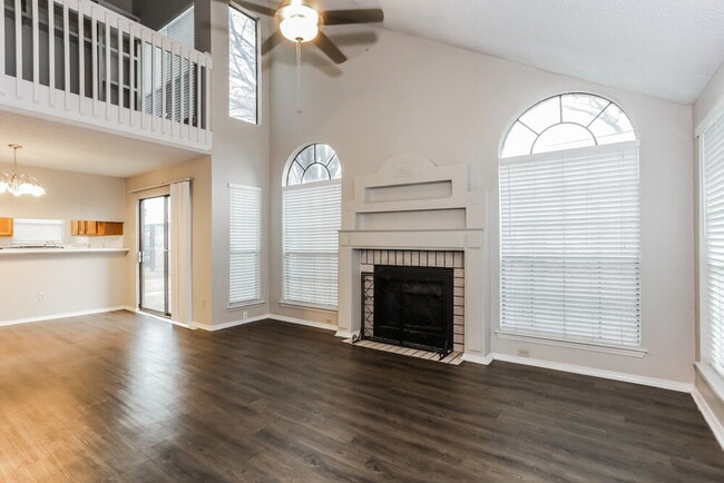 Photo - 635 Las Brisas Dr