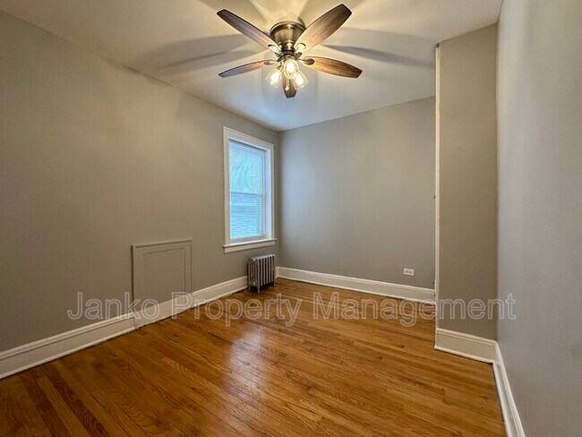 Photo - 5911 W Huron St Unit 2