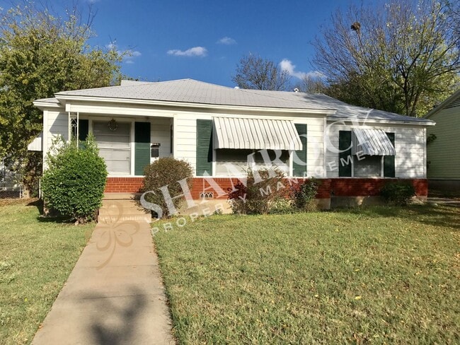Building Photo - 3/2 North Waco Home