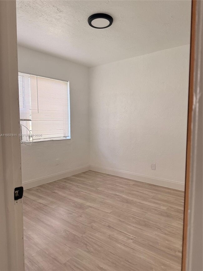 Photo - 16675 NE 20th Ave Unit 5