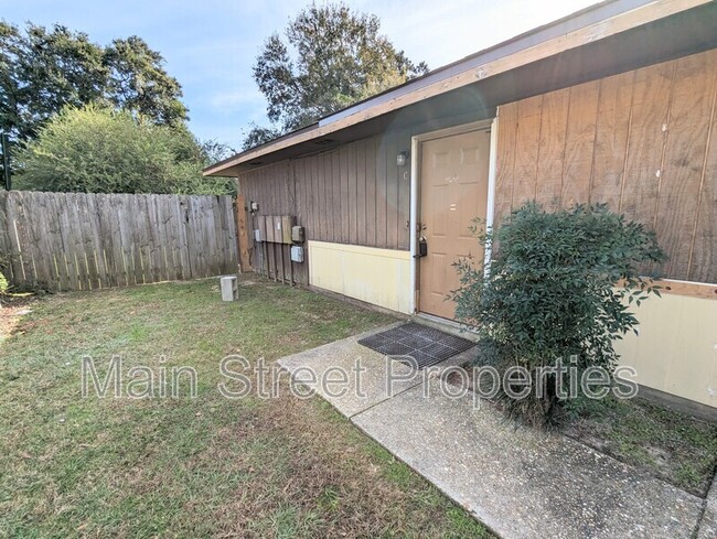 Building Photo - 8160 Stonebrook Dr Unit C Rental